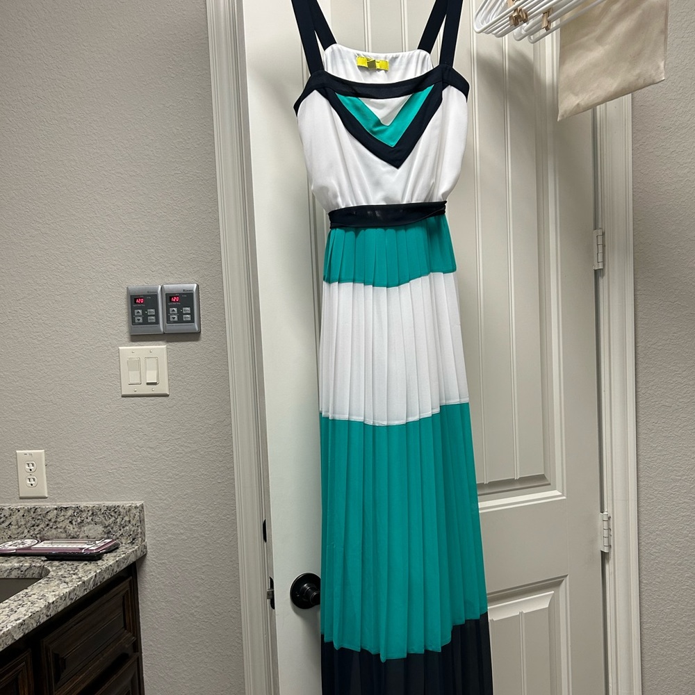Banana Republic size 4 maxi dress